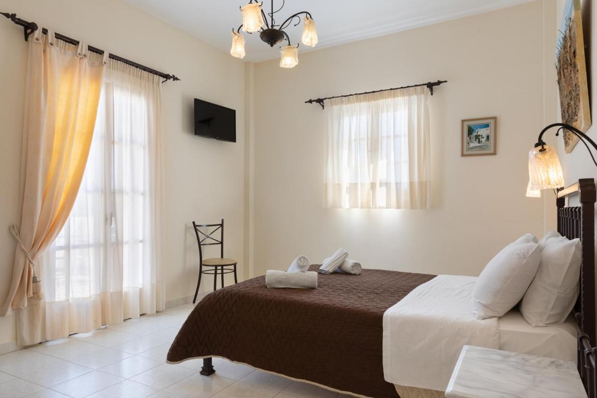 Sardis Rooms Kímolos Exterior foto