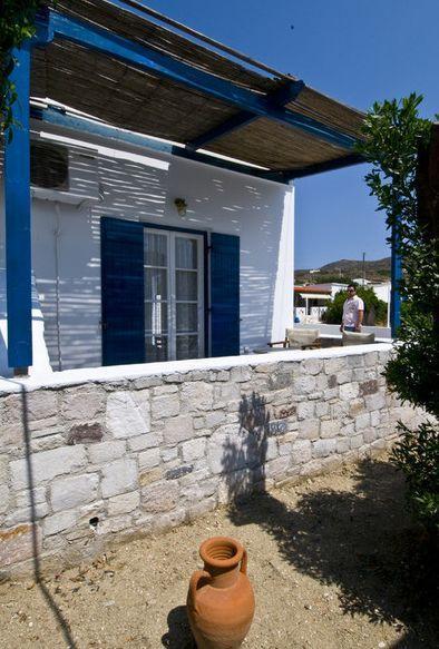 Sardis Rooms Kímolos Exterior foto